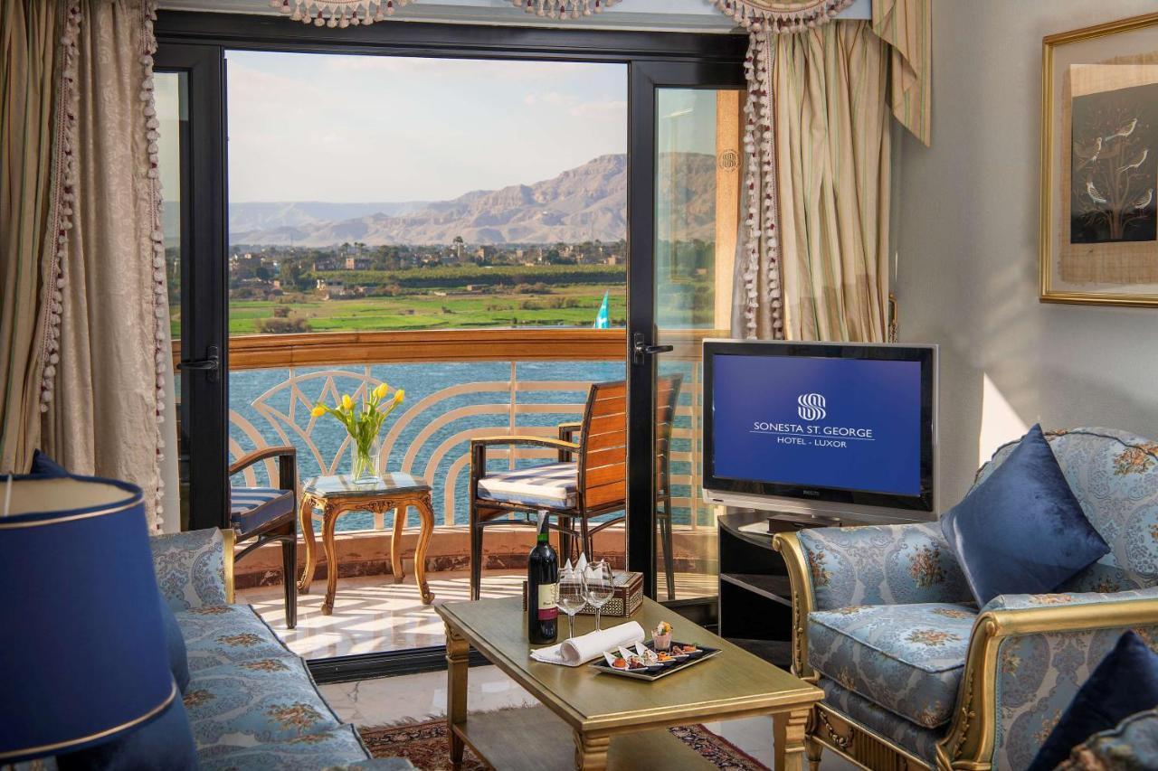 Sonesta St. George Hotel - Convention Center Luxor Esterno foto A suite at the Dead Sea resort