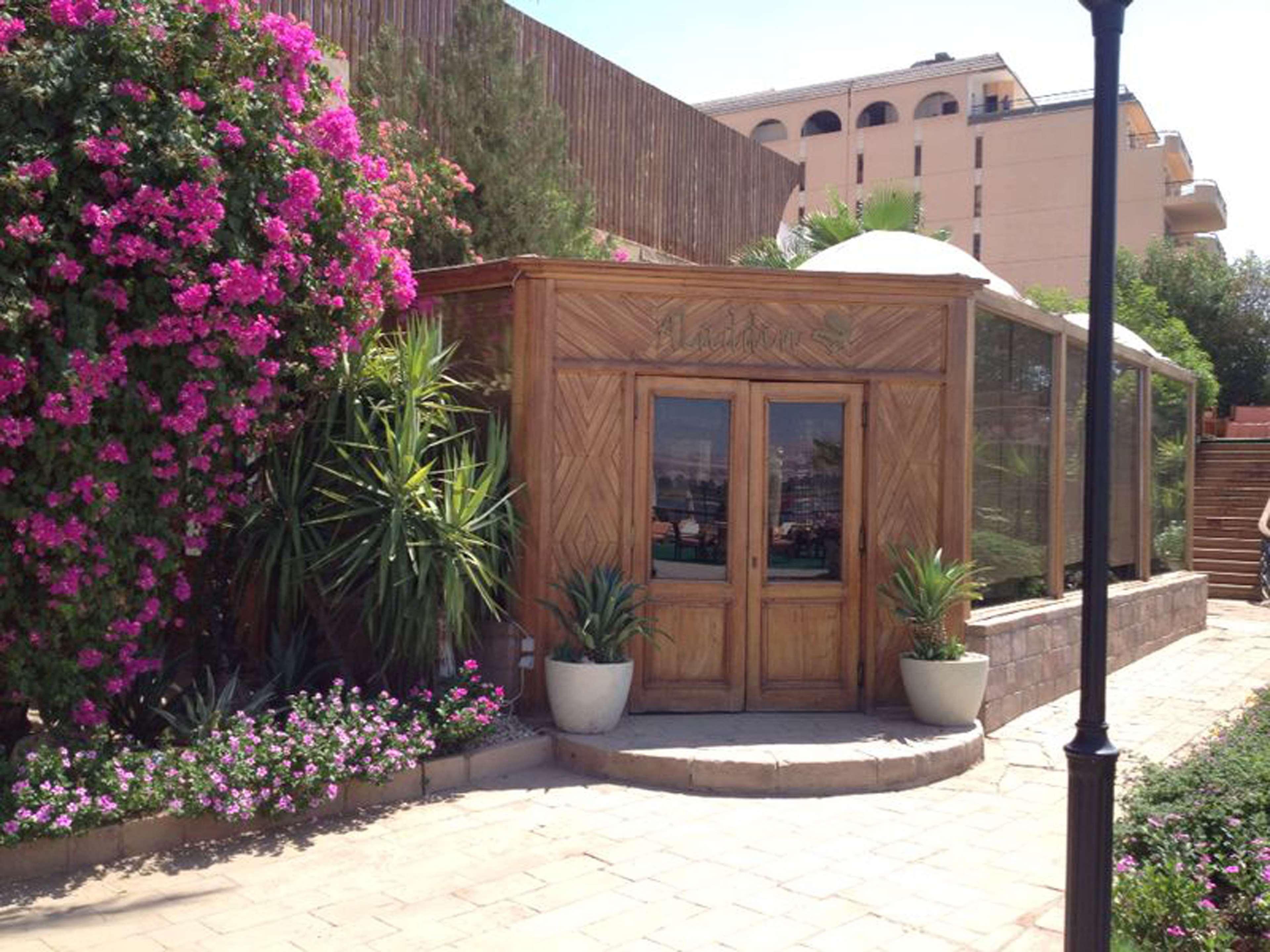 Sonesta St. George Hotel - Convention Center Luxor Esterno foto The tomb of Rabbi Meir in Tiberias
