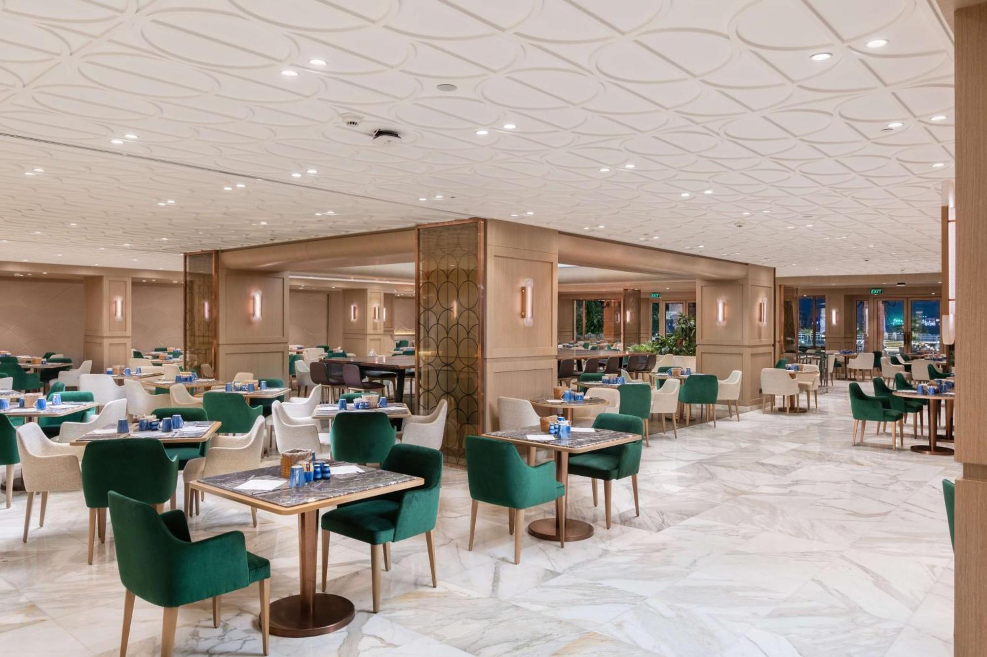 Sonesta St. George Hotel - Convention Center Luxor Esterno foto The restaurant